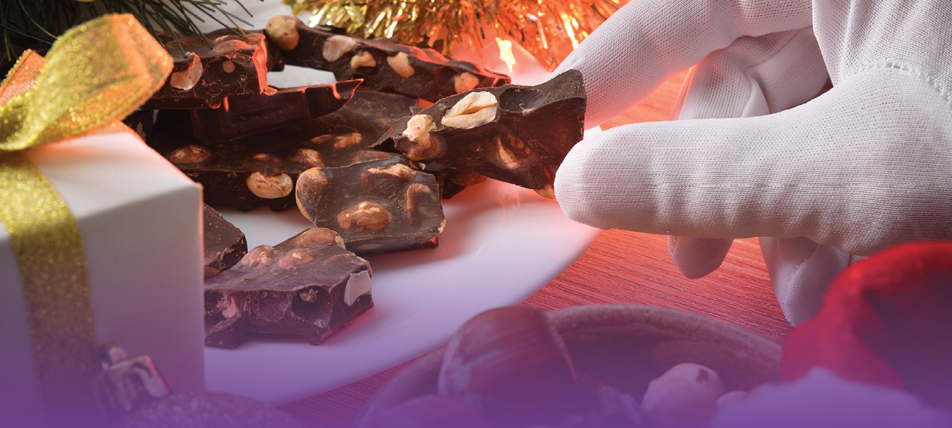 Weihnachtliche Schokolade mit ganzen Haselnüssen – potenzielles Risiko für Nussallergiker